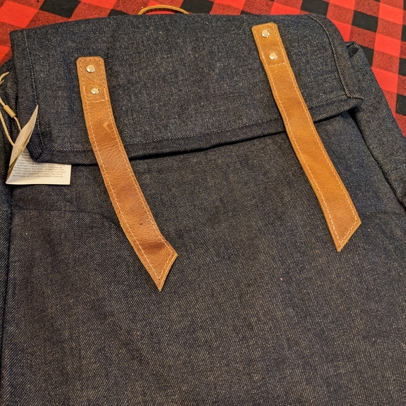 Trades of Hope Wayfarer Backpack - Picture 7 of 7